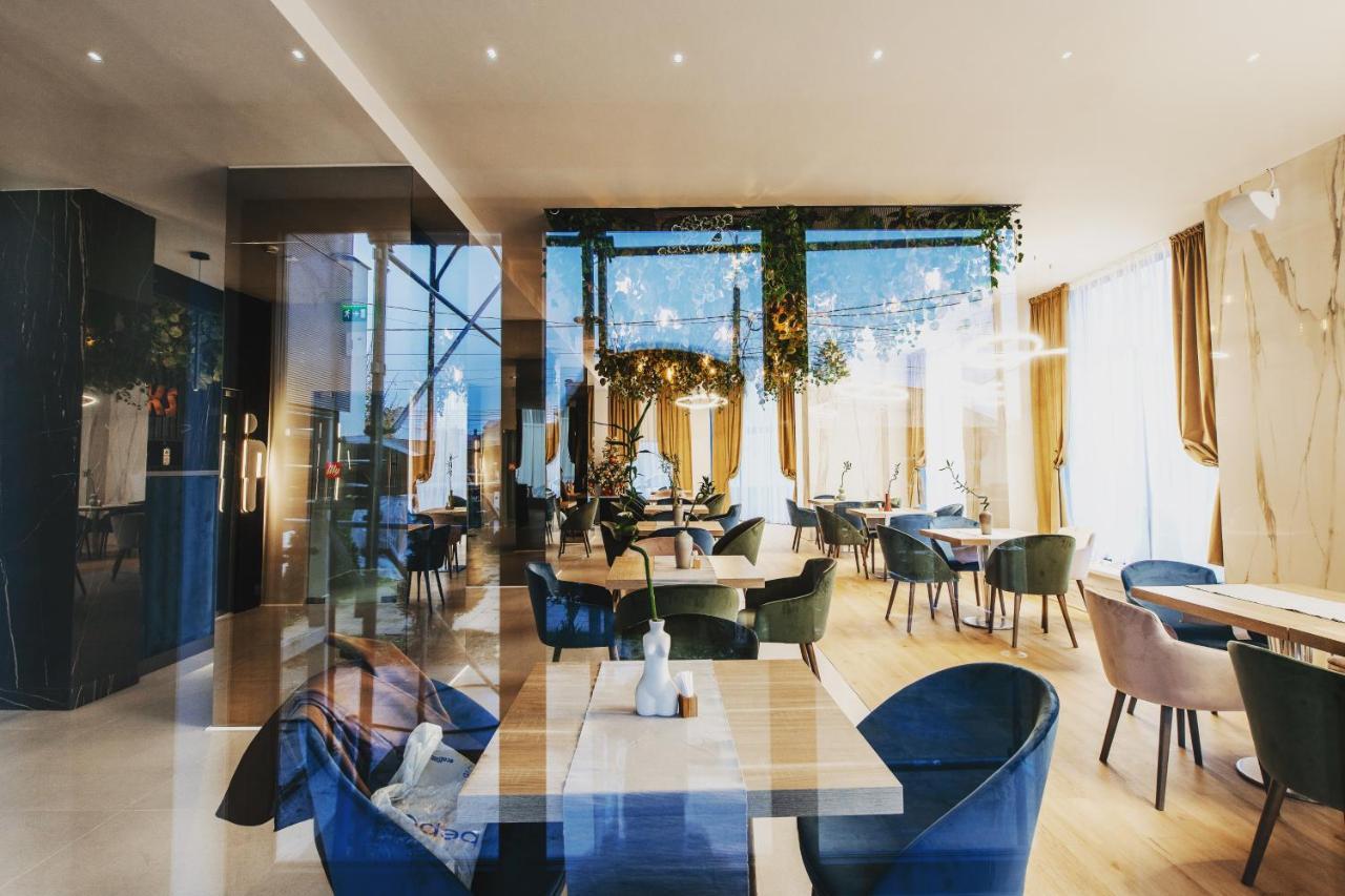 Hotel Clipa Drobeta Turnu Severin Exteriér fotografie